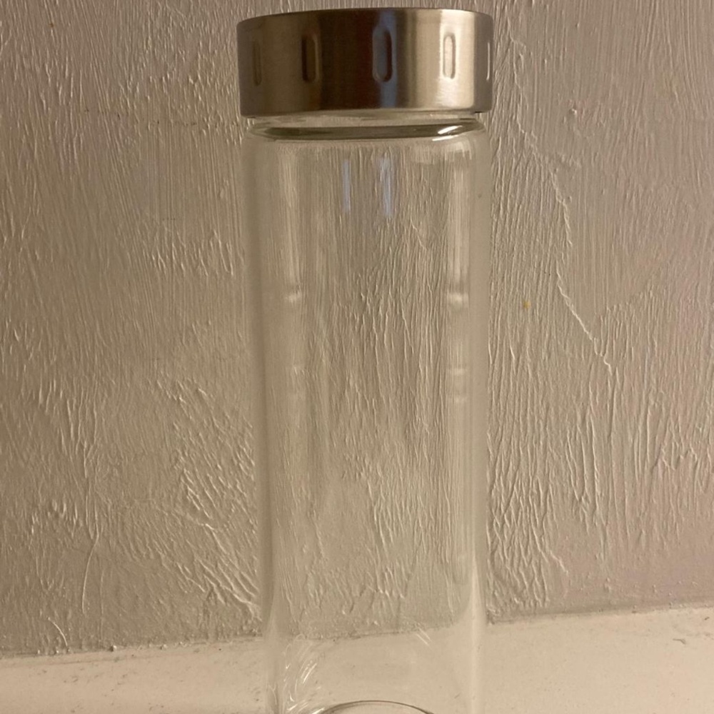 Clear Borosilicate Glass Stainless Steel Cap Water Bottle 16.9 fl oz